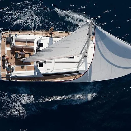 Boat In Gozek Tekne Göcek