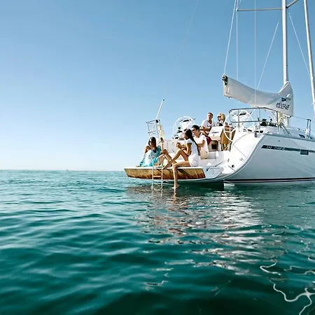 Tekne Boat In Gozek *